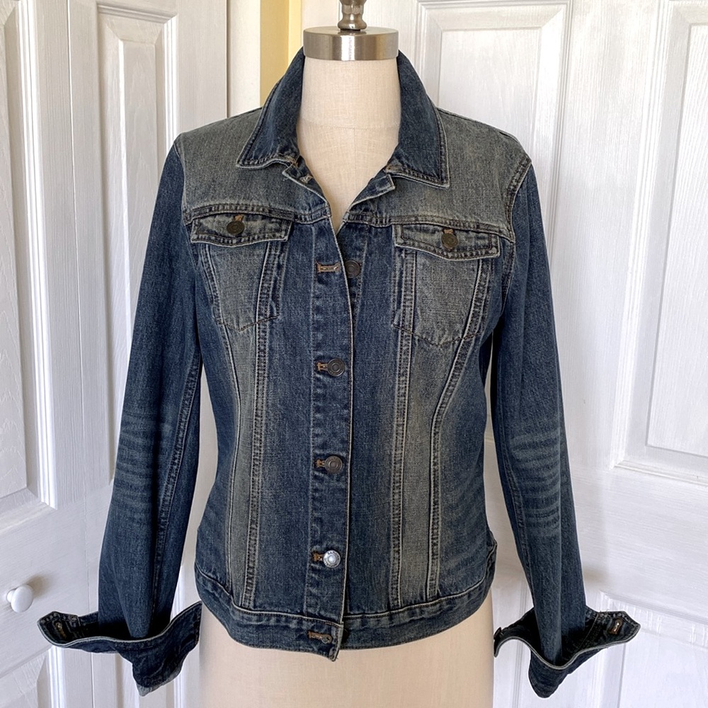 Banana Republic Jean Jacket size medium